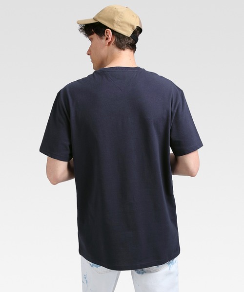  Jeans シグネチャーロゴ クルーネック 半袖Tシャツ 送関込 tommy jeans（トミー ジーンズ）の「シグネチャーロゴTシャツ（T