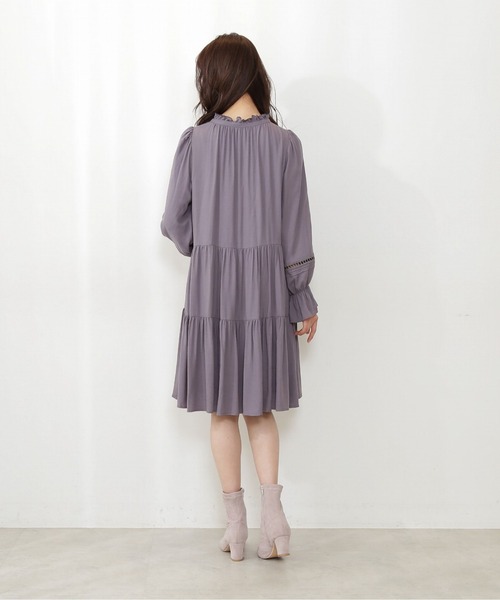 PROPORTION BODY DRESSING（プロポーションボディドレッシング）の「＜Ｅ＞スリーブデザインティアードミニワンピ / 1212147202（ワンピース・レディース・グレー/ダークグレー・SMALL/MEDIUM）」の5枚目の写真