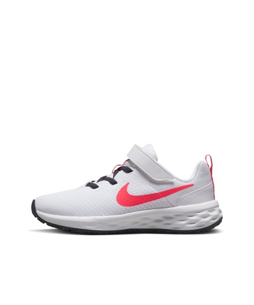 NIKE(ナイキ)の「ナイキ レボリューション 6 キッズシューズ / Nike Revolution 6 Little Kids' Shoes(スニーカー・キッズ・ブラック/ブルー系その他/レッド/ホワイト/ブルー系その他2/アイボリー・20.5/20/16.5/17.5/17/18.5/18/19.5/19/21.5/21/22)」の2枚目の写真