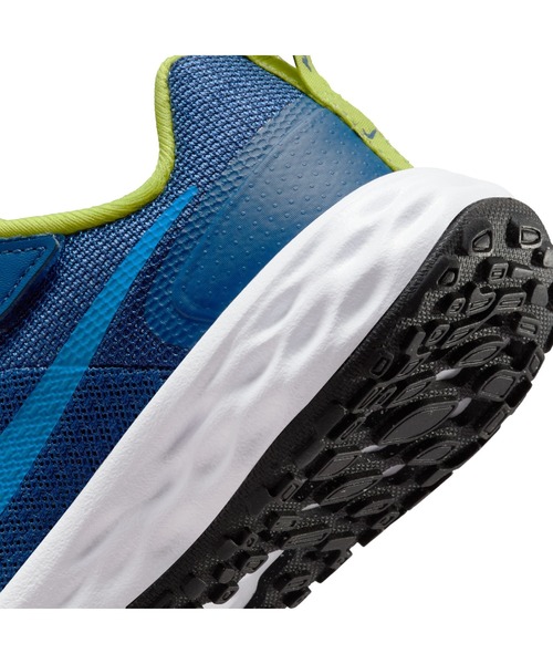NIKE(ナイキ)の「ナイキ レボリューション 6 キッズシューズ / Nike Revolution 6 Little Kids' Shoes(スニーカー・キッズ・ブラック/ブルー系その他/レッド/ホワイト/ブルー系その他2/アイボリー・20.5/20/16.5/17.5/17/18.5/18/19.5/19/21.5/21/22)」の13枚目の写真