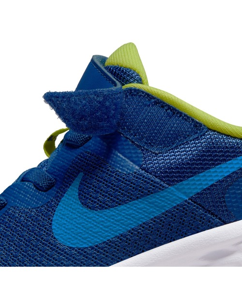 NIKE(ナイキ)の「ナイキ レボリューション 6 キッズシューズ / Nike Revolution 6 Little Kids' Shoes(スニーカー・キッズ・ブラック/ブルー系その他/レッド/ホワイト/ブルー系その他2/アイボリー・20.5/20/16.5/17.5/17/18.5/18/19.5/19/21.5/21/22)」の14枚目の写真
