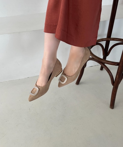 ORiental TRaffic（オリエンタルトラフィック）の「WEB限定■ビジューバックルモチーフパンプス/25102（パンプス・レディース・ブラック/ベージュ・40/38/39/41/42/43/35/36/37/34/33）」の3枚目の写真