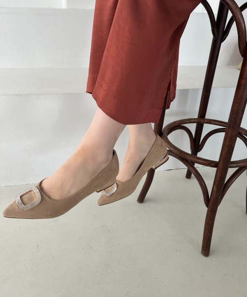 ORiental TRaffic（オリエンタルトラフィック）の「WEB限定■ビジューバックルモチーフパンプス/25102（パンプス・レディース・ブラック/ベージュ・40/38/39/41/42/43/35/36/37/34/33）」の7枚目の写真