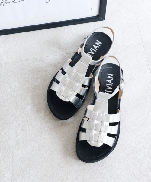 VIVIAN（ヴィヴィアン）の「カジュアルコンフォートグルカサンダル（サンダル・レディース・ブラック/キャメル/アイボリー/シルバー/ダークブラウン・L/S/M/LL）」の7枚目の写真