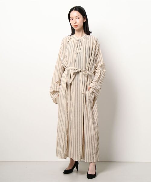 UNFIL（アンフィル）の「unfil | ギャザーシャツドレス WOMEN（ワンピース・レディース・グレー系その他/ホワイト系その他5・0）」の17枚目の写真