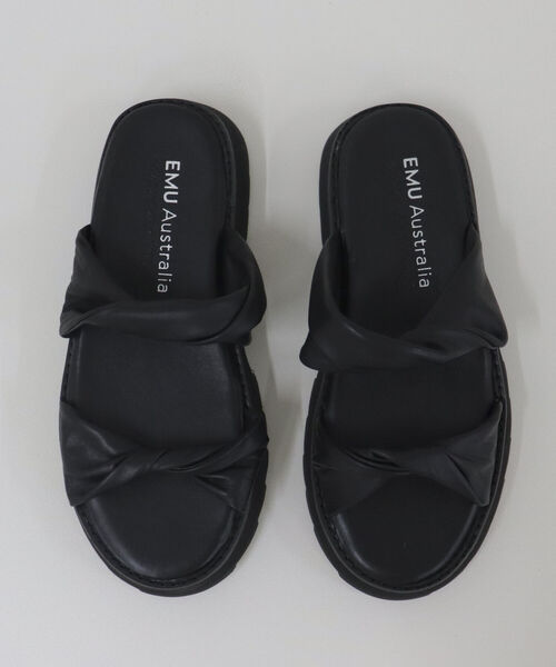 EMU Australia（エミューオーストラリア）の「【EMU Austraria/エミュオーストラリア】シャーキーツイストアッパーサンダル（サンダル・レディース・ブラック・24/23）」の2枚目の写真