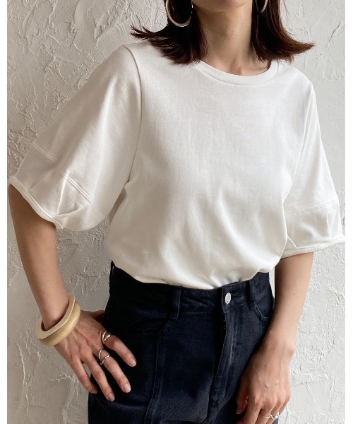 She's Closet(シーズクローゼット)の「綿天竺ボリューム袖ランタンスリーブ半袖Tシャツ(Tシャツ/カットソー・レディース・ブラック/グリーン/アイボリー/モカ/チャコール・FREE)」の18枚目の写真