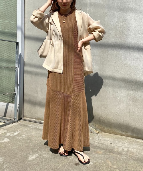 CAPRICIEUX LE'MAGE(カプリシューレマージュ)の「配色リブマーメイドワンピース(ワンピース・レディース・ブラック/ブラウン・FREE)」の9枚目の写真