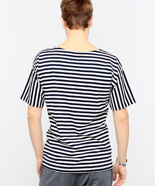 BEAMS LIGHTS Men's（ビームスライツ メンズ）の「BEAMS LIGHTS / ボートネックボーダーTシャツ（Tシャツ/カットソー・メンズ・ブラック/ネイビー・MEDIUM/LARGE/SMALL）」の3枚目の写真