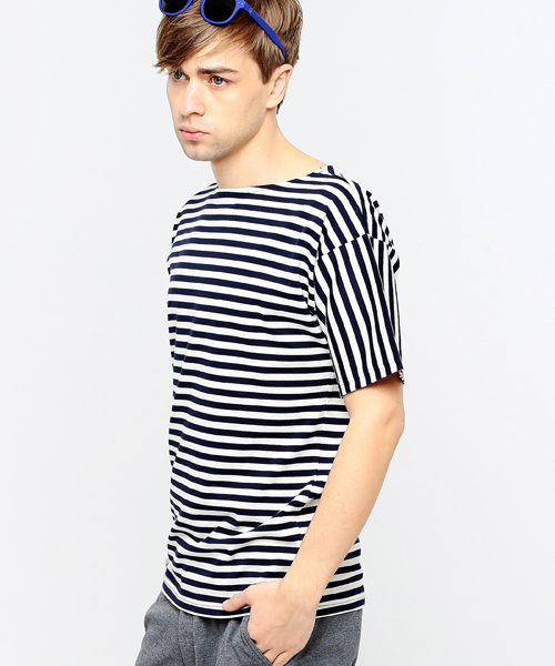 BEAMS LIGHTS Men's（ビームスライツ メンズ）の「BEAMS LIGHTS / ボートネックボーダーTシャツ（Tシャツ/カットソー・メンズ・ブラック/ネイビー・MEDIUM/LARGE/SMALL）」の8枚目の写真