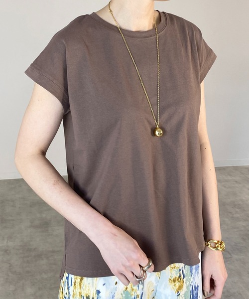 She's Closet(シーズクローゼット)の「コットン100%無地クルーネックフレンチスリーブコンパクトTシャツ(Tシャツ/カットソー・レディース・ホワイト/グリーン/グレイッシュベージュ/チャコール/ブラック/モカ/ライトグリーン/ピンク/ベージュ/ブルー/ダークパープル・FREE)」の4枚目の写真