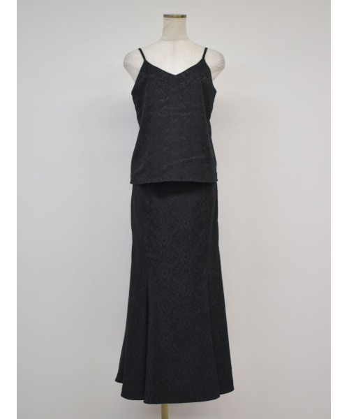 Reurie'（レウリィ）の「ジャガードVネックキャミソール(セットアップ対応) / ノースリーブ ビスチェ キャミ 花柄 アイボリー ベージュ ブルー ブラック setup（キャミソール・レディース・ブラック/ベージュ/ブルー・FREE）」の17枚目の写真