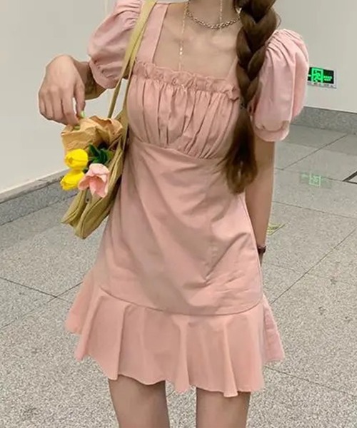 Jasmine Grandiflorum(ジャスミングランディフローラム)の「【Jasmine】フリルスクエアネック半袖ミニワンピース (SS)(ワンピース・レディース・ホワイト/ブラック/ピンク・SMALL/MEDIUM/LARGE/X-LARGE/XX-LARGE)」の1枚目の写真