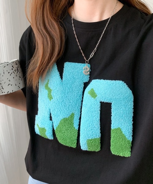Diosfront(ディオスフロント)の「ルーズシルエットビックボアロゴ刺繍カットTee(Tシャツ/カットソー・レディース・グリーン/ホワイト/ブルー/ブラック・M/L)」の1枚目の写真