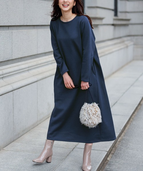 RANAN(ラナン)の「<アンチピリング>裏起毛フレアーロングワンピース(ワンピース・レディース・ネイビー/ブラック/チャコール/ベージュ・LL/M/L)」の1枚目の写真