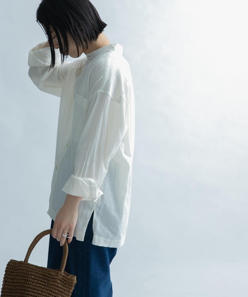 FORK&SPOON（フォークアンドスプーン）の「FORK&SPOON　楊柳バンドカラーシャツ（シャツ/ブラウス・レディース・ブラック/オフホワイト/パープル系その他・1）」の4枚目の写真