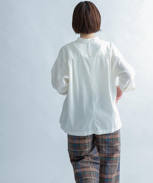 FORK&SPOON（フォークアンドスプーン）の「FORK&SPOON　楊柳バンドカラーシャツ（シャツ/ブラウス・レディース・ブラック/オフホワイト/パープル系その他・1）」の19枚目の写真