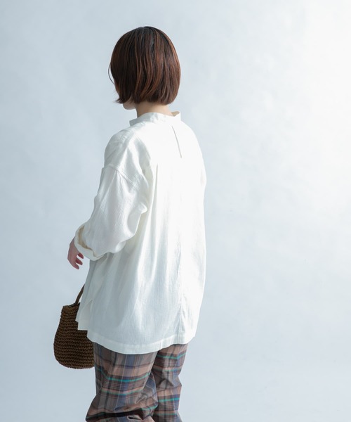 FORK&SPOON（フォークアンドスプーン）の「FORK&SPOON　楊柳バンドカラーシャツ（シャツ/ブラウス・レディース・ブラック/オフホワイト/パープル系その他・1）」の20枚目の写真