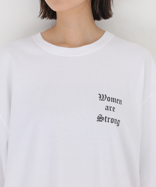 セール】【INSCRIRE/アンスクリア】WMOMEN ARE STRONG：Tシャツ