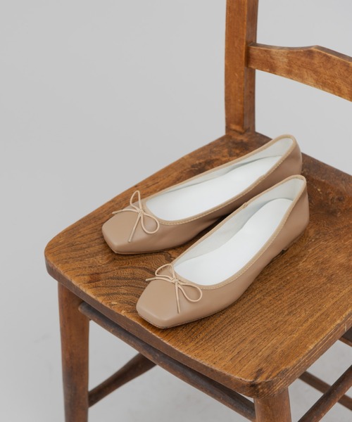 Aunt Marie's(アントマリーズ)の「スクエアトゥリボンバレエシューズ(パンプス・レディース・ブラック/ベージュ・S/M/L)」の21枚目の写真