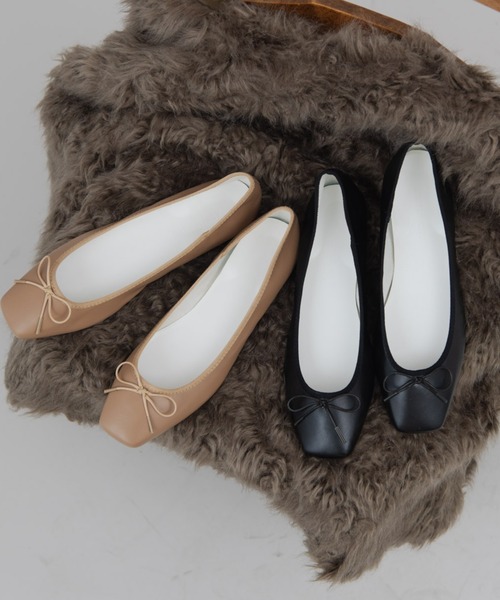 Aunt Marie's(アントマリーズ)の「スクエアトゥリボンバレエシューズ(パンプス・レディース・ブラック/ベージュ・S/M/L)」の3枚目の写真