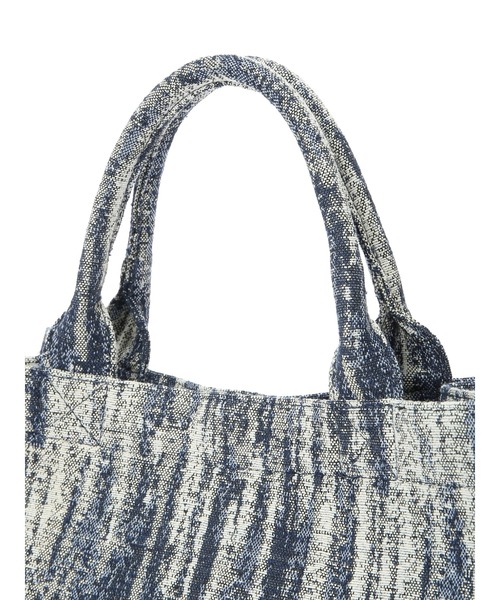 earth music&ecology(アースミュージックアンドエコロジー)の「ジャガードスクエアトート(トートバッグ・レディース・ブラウン/ブラック/ネイビー・FREE)」の9枚目の写真