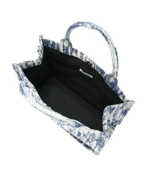 earth music&ecology(アースミュージックアンドエコロジー)の「ジャガードスクエアトート(トートバッグ・レディース・ブラウン/ブラック/ネイビー・FREE)」の13枚目の写真