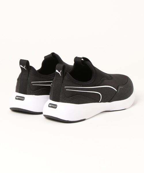 PUMA(プーマ)の「PUMA プーマ ユニセックス ソフトライド フィール スリッポン ワイド ラン(スニーカー・メンズ・ブラック/グレー/ブラック×ホワイト・22.5cm/23.5cm/24.5cm/25.5cm/26.5cm/27.5cm/23.0cm/24.0cm/25.0cm/26.0cm/27.0cm/28.0cm/22.0cm/28.5cm/29.5cm/29.0cm/30.0cm)」の4枚目の写真