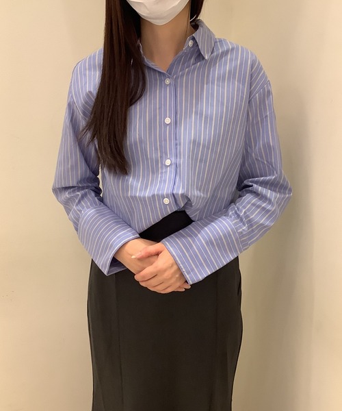 Pitta Re:)（ピッタリ）の「形態安定ノーアイロン レギュラー衿 長袖カジュアルシャツ（シャツ/ブラウス・レディース・ブルー/ライトブラウン・M/L/LL）」の2枚目の写真