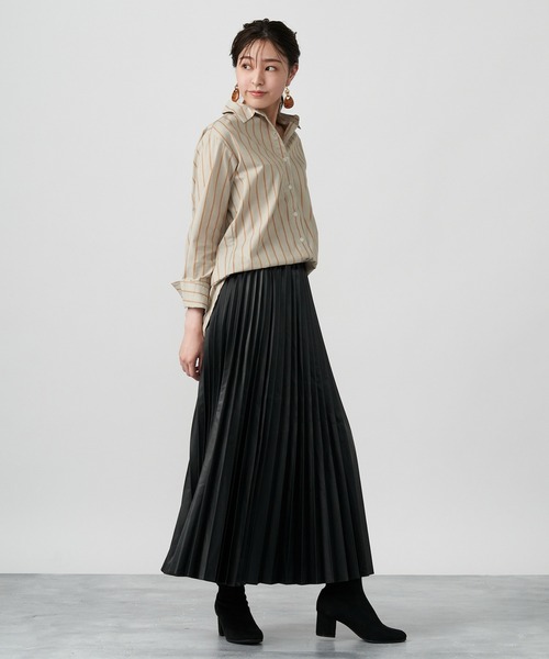 Pitta Re:)（ピッタリ）の「形態安定ノーアイロン レギュラー衿 長袖カジュアルシャツ（シャツ/ブラウス・レディース・ブルー/ライトブラウン・M/L/LL）」の3枚目の写真