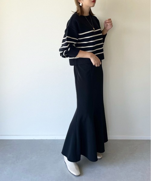 y/m by misato（イムバイミサト）の「アルパカタッチボーダークロップドトップス（ニット/セーター・レディース・ブラック/ネイビー/オフホワイト・FREE）」の18枚目の写真