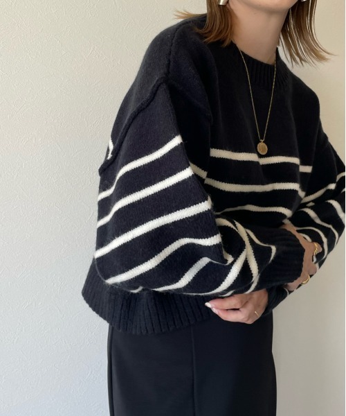 y/m by misato（イムバイミサト）の「アルパカタッチボーダークロップドトップス（ニット/セーター・レディース・ブラック/ネイビー/オフホワイト・FREE）」の16枚目の写真