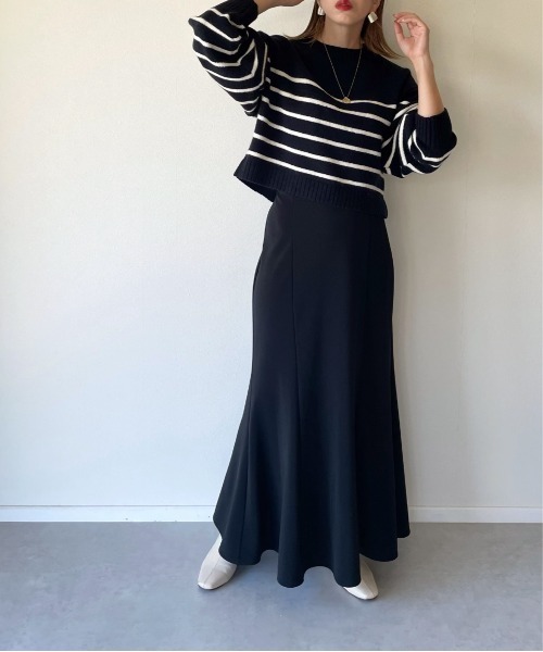 y/m by misato（イムバイミサト）の「アルパカタッチボーダークロップドトップス（ニット/セーター・レディース・ブラック/ネイビー/オフホワイト・FREE）」の17枚目の写真