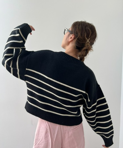 y/m by misato（イムバイミサト）の「アルパカタッチボーダークロップドトップス（ニット/セーター・レディース・ブラック/ネイビー/オフホワイト・FREE）」の22枚目の写真