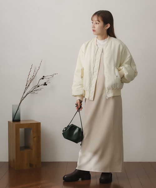 SENSE OF PLACE by URBAN RESEARCH（センスオブプレイスバイアーバンリサーチ）の「ボリュームスリーブMA-1（MA-1・レディース・ブラック/カーキ/アイボリー・ONE）」の4枚目の写真