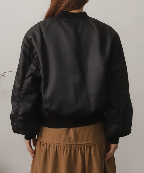 SENSE OF PLACE by URBAN RESEARCH（センスオブプレイスバイアーバンリサーチ）の「ボリュームスリーブMA-1（MA-1・レディース・ブラック/カーキ/アイボリー・ONE）」の6枚目の写真