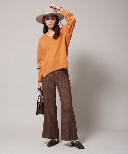 ROPE'（ロペ）の「【カシミヤブレンド】ウールVネックニット（ニット/セーター・レディース・ホワイト/ブラウン/オレンジ/ミント/ラベンダー・38）」の15枚目の写真