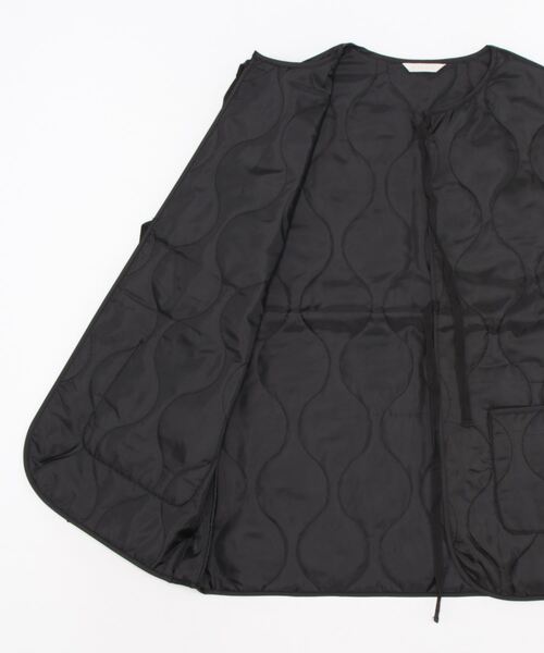 ehka sopo（エヘカソポ）の「キルティングベスト（ベスト・レディース・ブラック/カーキ/キナリ・ﾌﾘ-）」の9枚目の写真