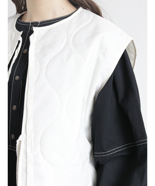 ehka sopo（エヘカソポ）の「キルティングベスト（ベスト・レディース・ブラック/カーキ/キナリ・ﾌﾘ-）」の17枚目の写真