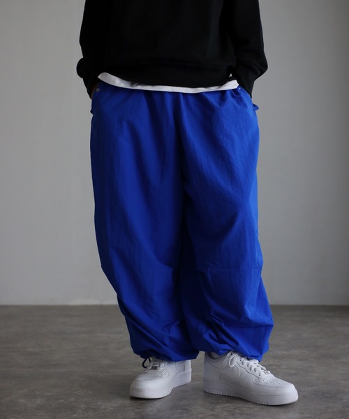 CREARE -LINO-（クレアーレリノ）の「ナイロン ワッシャースノー ルーズパンツ<ユニセックス>（その他パンツ・メンズ・ブラック/ネイビー/グリーン/マスタード/ホワイト・M/L/XL）」の4枚目の写真