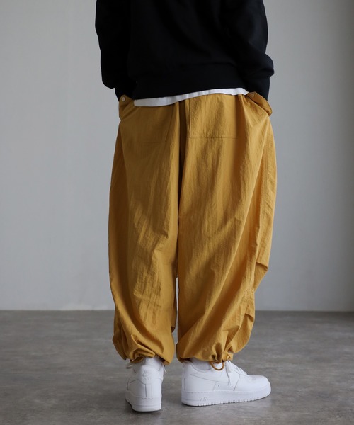 CREARE -LINO-（クレアーレリノ）の「ナイロン ワッシャースノー ルーズパンツ<ユニセックス>（その他パンツ・メンズ・ブラック/ネイビー/グリーン/マスタード/ホワイト・M/L/XL）」の10枚目の写真