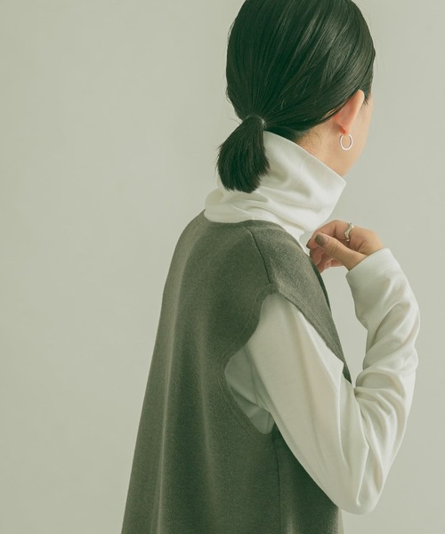 FORK&SPOON（フォークアンドスプーン）の「『UR TECH』FORK&SPOON　裏起毛タートルプルオーバー（Tシャツ/カットソー・レディース・ブラック/グリーン/オフホワイト・1）」の21枚目の写真