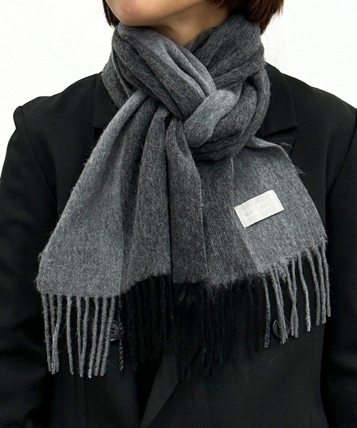 SETUP7（セットアップセブン）の「【SETUP7】選べるバリエーション！ ウールマフラー フリンジ/チェック柄/無地/クリスマス/ギフト/プレゼント CLIR◎（マフラー・レディース・オレンジ/ブルー/ワイン/ベージュ/ネイビー/グレー/モカ/ブラック系2/ライトグレー/ライトベージュ/ブラック/ネイビー系2/チャコールグレー/ブラック系その他/バーガンディー/グリーン/ブラック系その他2/ベージュ系その他3/ネイビー系3/グレイッシュベージュ/ブルー系その他2/グリーン系その他2/アイボリー/グレー系その他5/グレー系その他4/グレー系その他3/ブラック系その他5/ブラック系その他4/ブラック系その他3/キャメル/イエロー/ブルー系その他3/オレンジ系その他2/レッド・FREE）」の4枚目の写真