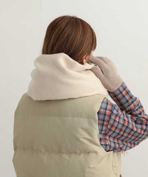 URBAN RESEARCH DOORS（アーバンリサーチドアーズ）の「なめらかプレーンストール（マフラー・レディース・ブラウン/オートミール/グレー/ブルー・-）」の6枚目の写真
