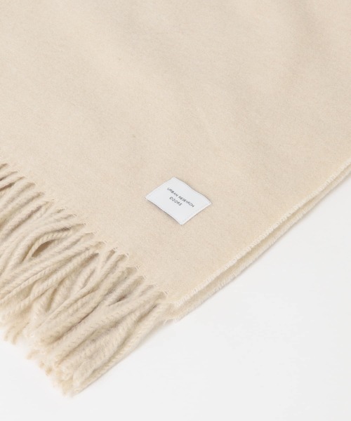 URBAN RESEARCH DOORS（アーバンリサーチドアーズ）の「なめらかプレーンストール（マフラー・レディース・ブラウン/オートミール/グレー/ブルー・-）」の14枚目の写真