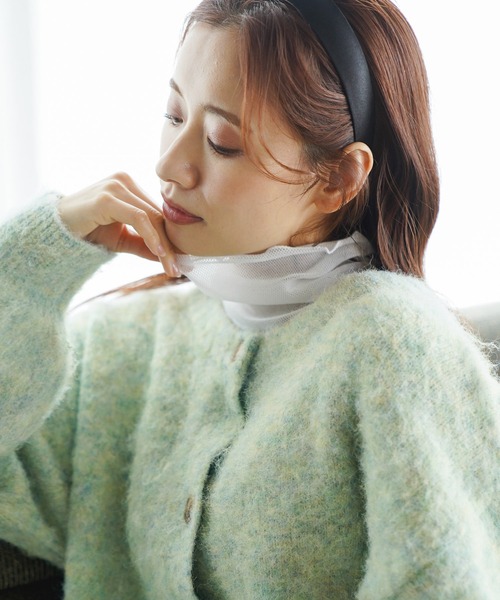 mysty woman(ミスティウーマン)の「ベロアハイネックプルオーバー 183866(Tシャツ/カットソー・レディース・ホワイト/ブラック/グレー/ピンク・FREE)」の2枚目の写真
