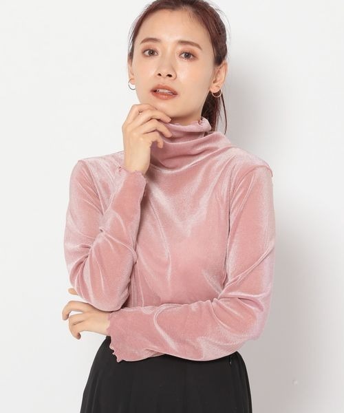 mysty woman(ミスティウーマン)の「ベロアハイネックプルオーバー 183866(Tシャツ/カットソー・レディース・ホワイト/ブラック/グレー/ピンク・FREE)」の1枚目の写真