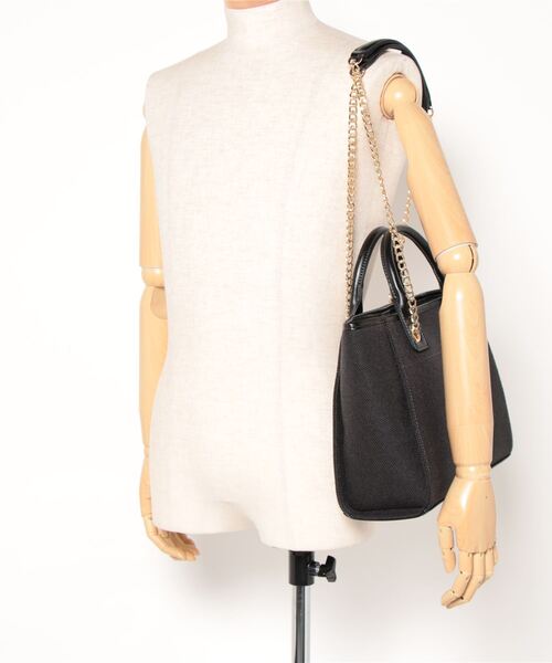 MISCH MASCH（ミッシュマッシュ）の「チェーンショルダートート（トートバッグ・レディース・ベージュ/ブルー系その他/ブラック・FREE）」の9枚目の写真