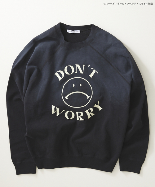 JOURNAL STANDARD relume（ジャーナルスタンダード　レリューム）の「CALIFORNIA スマイリーフェイス クルーネックスウェット（スウェット・メンズ・ブラック/ネイビー/ピンク・MEDIUM/LARGE）」の2枚目の写真