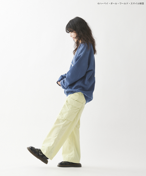 JOURNAL STANDARD relume（ジャーナルスタンダード　レリューム）の「CALIFORNIA スマイリーフェイス クルーネックスウェット（スウェット・メンズ・ブラック/ネイビー/ピンク・MEDIUM/LARGE）」の19枚目の写真